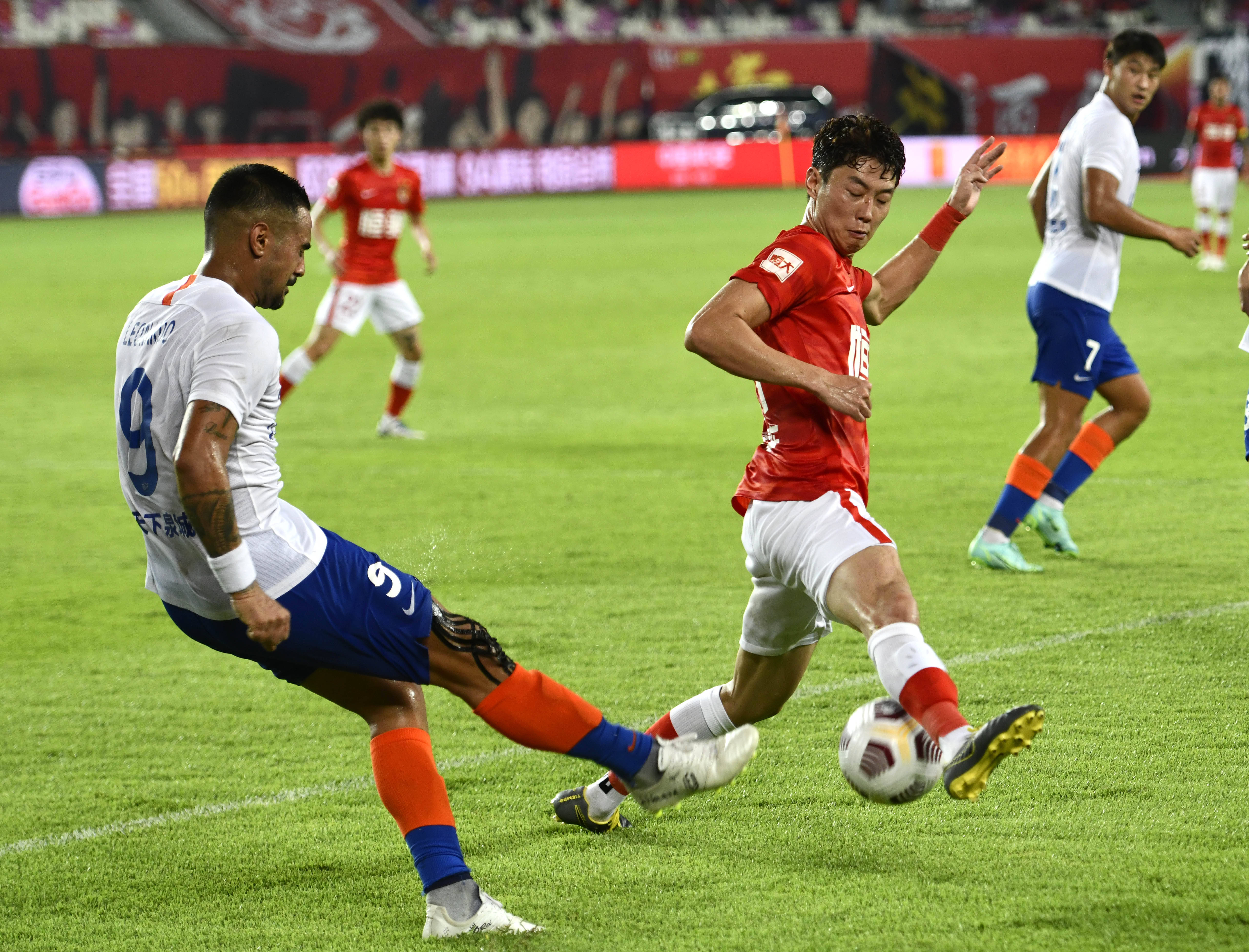 盟中游的防 盟中游的防