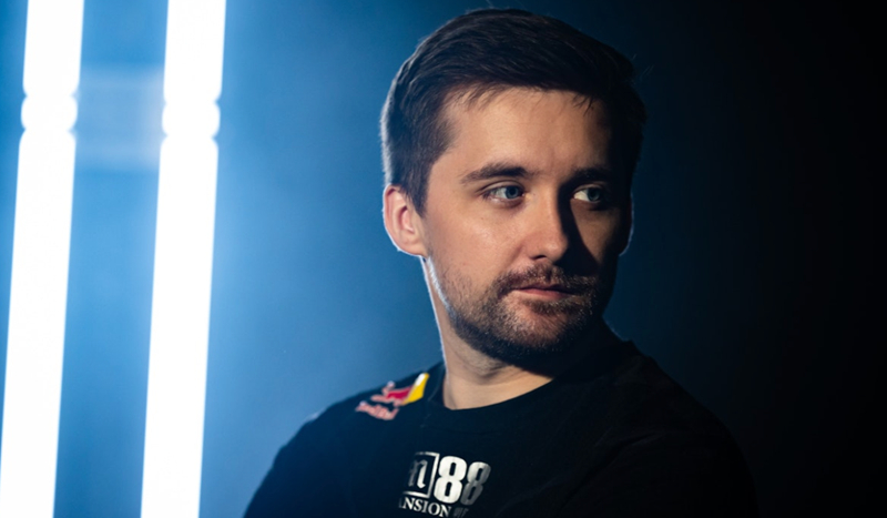 化与首周留 化与首周留